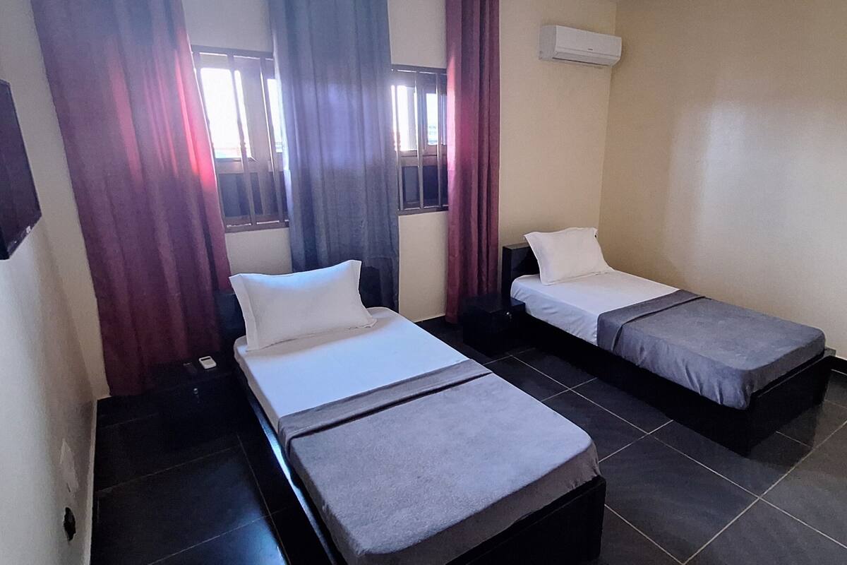 Economy Room, 2 Twin Beds | Premium bedding, memory foam beds, laptop workspace, cribs (free)