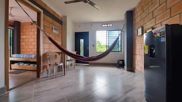 2 habitaciones y ropa de cama