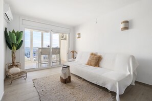 TV - WELCS APARTAMENTO 101 EMP con vistas al Mar (Empuriabrava)