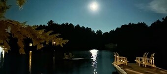 Lake Muskoka Island Cottage boat access only