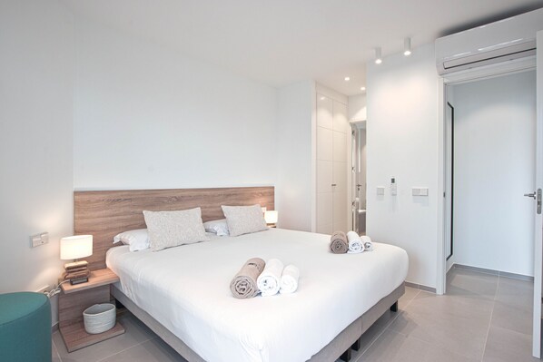 2 soverom, safe på rommet, strykejern/-brett og wi-fi (inkludert)