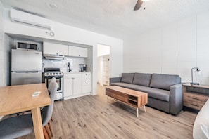 1 Schlafzimmer, Betten mit Memory-Foam-Matratzen, kostenloses WLAN