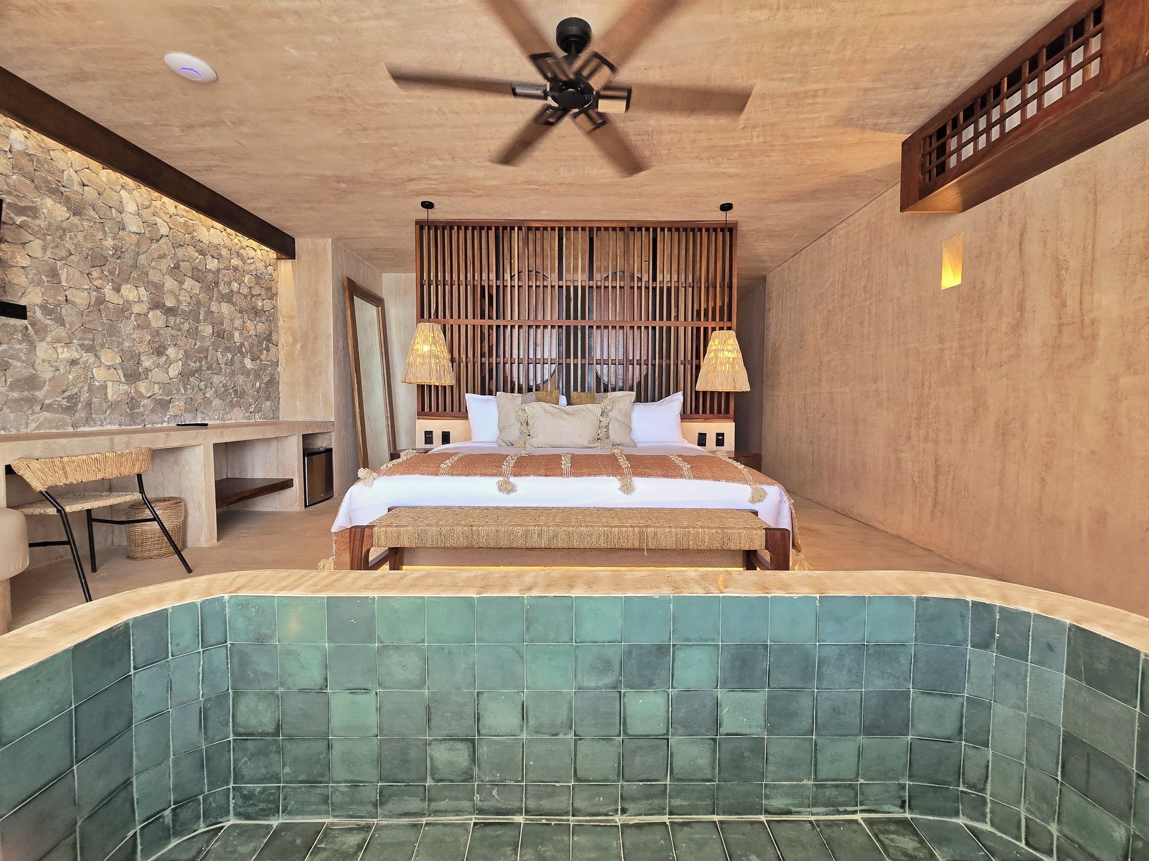 Minibar, in-room safe, individually decorated, individually furnished