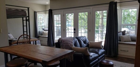 リビング エリア