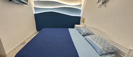 1 slaapkamer, een strijkplank/strijkijzer, wifi, beddengoed