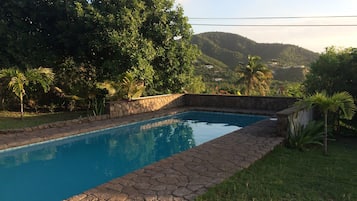 Alberca al aire libre