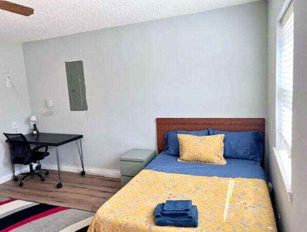 5 室のベッドルーム、アイロン / アイロン台、WiFi、ベッドシーツ