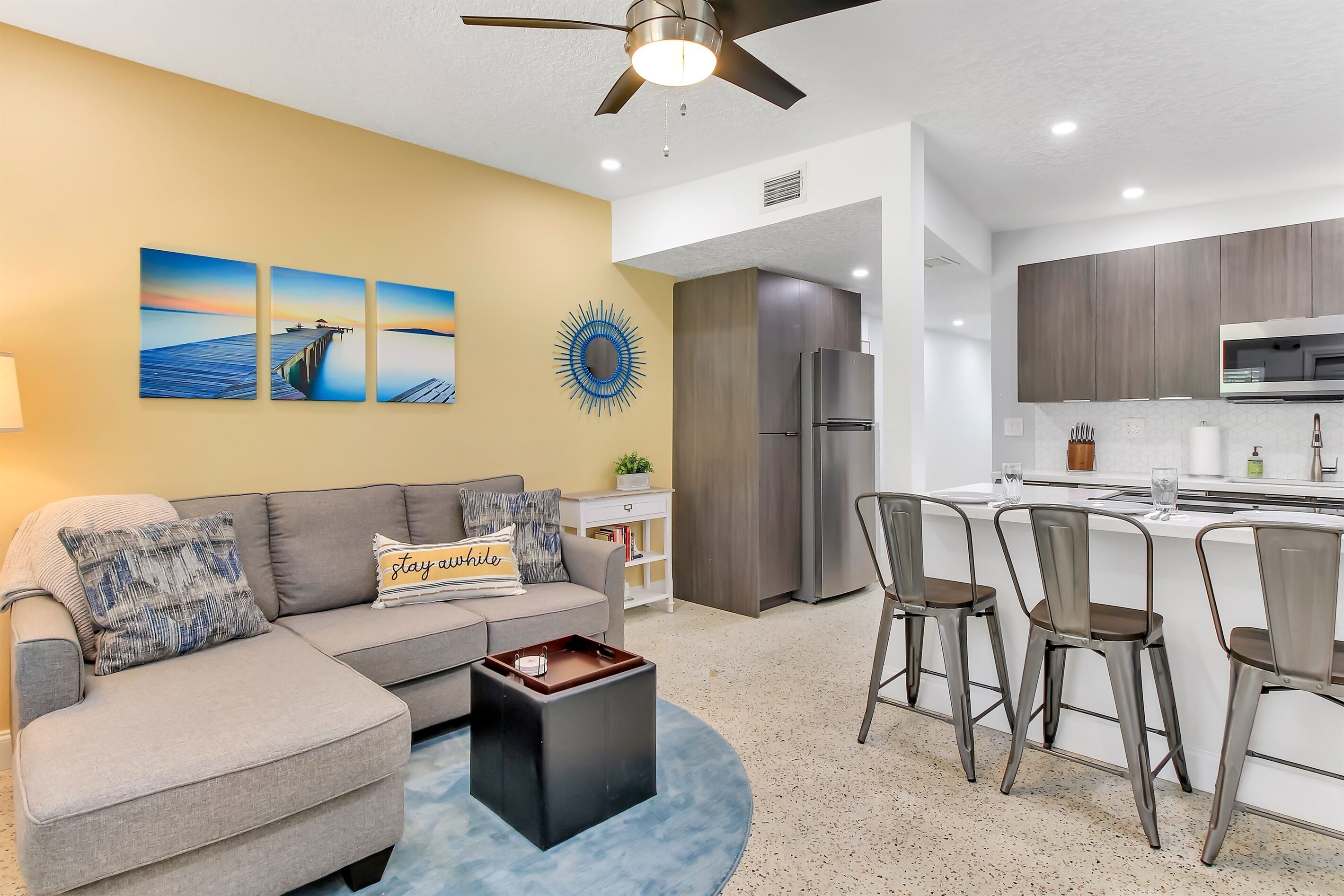 Cape Getaway 1 - Walk to the beach - Renovated