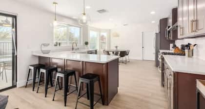 Gorgeous 5 Bedroom / 4 Bath Home with Heated Pool!