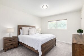 5 bedrooms, desk, iron/ironing board, travel cot