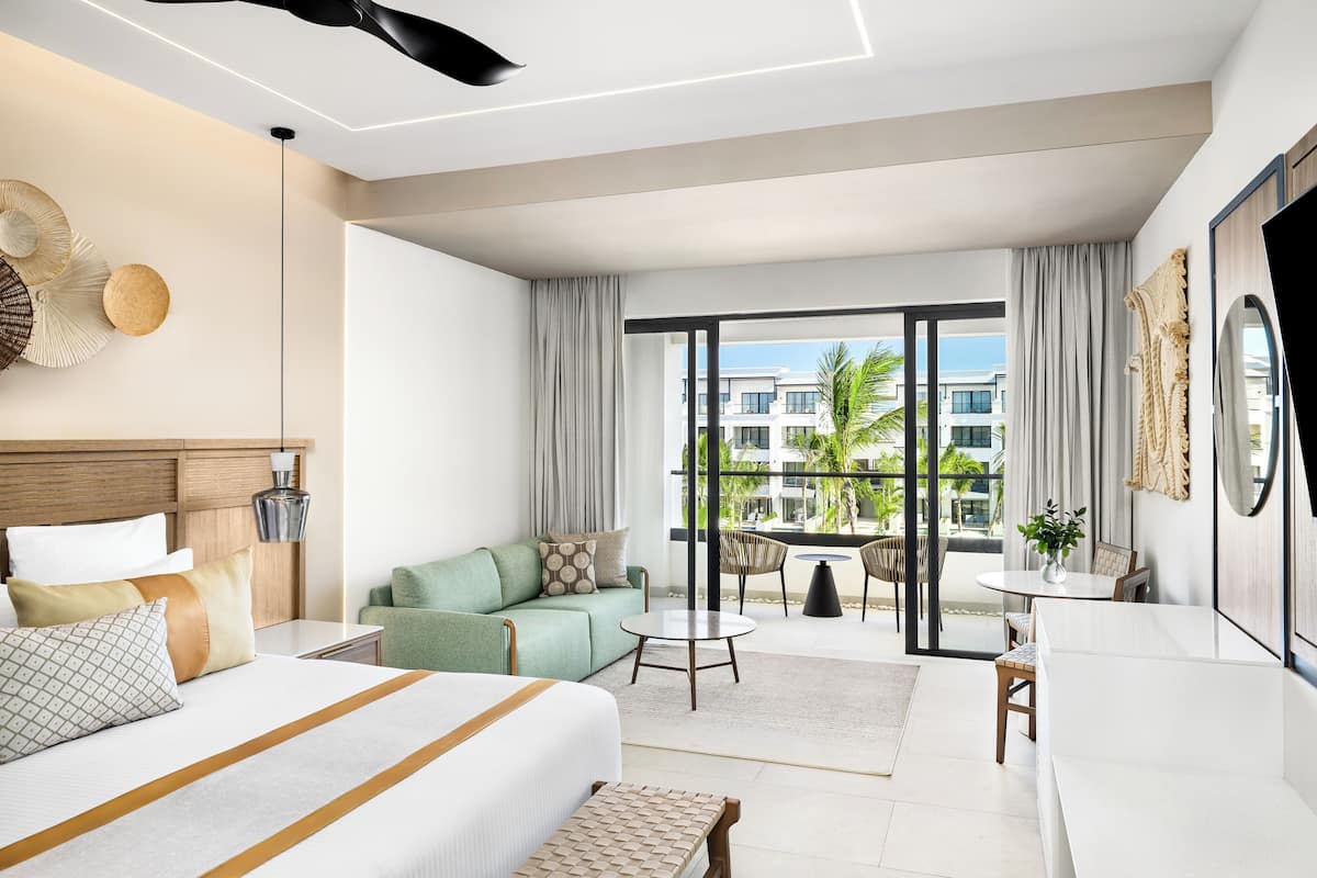 Junior Suite Tropical View King