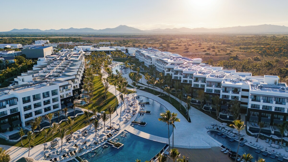 Aerial view - Secrets Tides Punta Cana All Inclusive - Adults Only (Punta Cana)