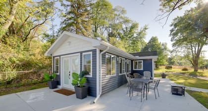 Stylish Grass Lake Retreat - Steps to Park!