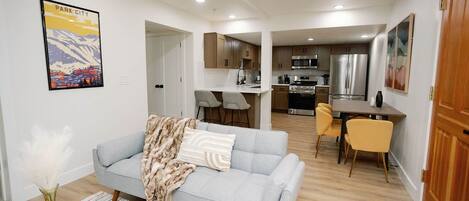 Smart-tv och eldstad