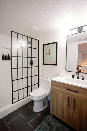 Shower, towels, soap, shampoo