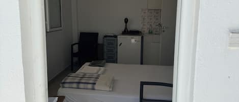 1 slaapkamer, een kluis op de kamer, een bureau, wifi