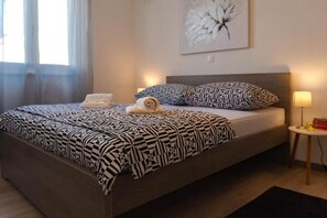 1 bedroom, desk, soundproofing, WiFi - MARIN 2... (Kaštel Štafilic)