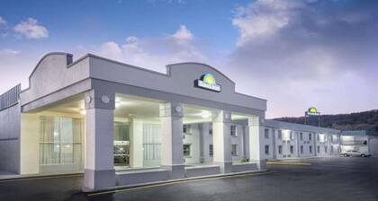 Deluxe Double Room with Two Double Beds - Non-Smoking D