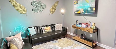 Smart TV, estéreo y oficina