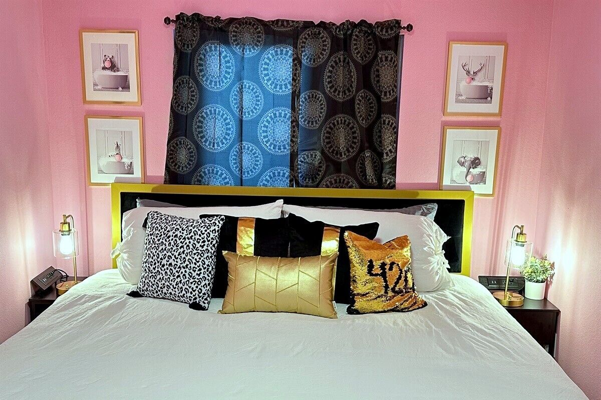 3 bedrooms, desk, iron/ironing board, WiFi