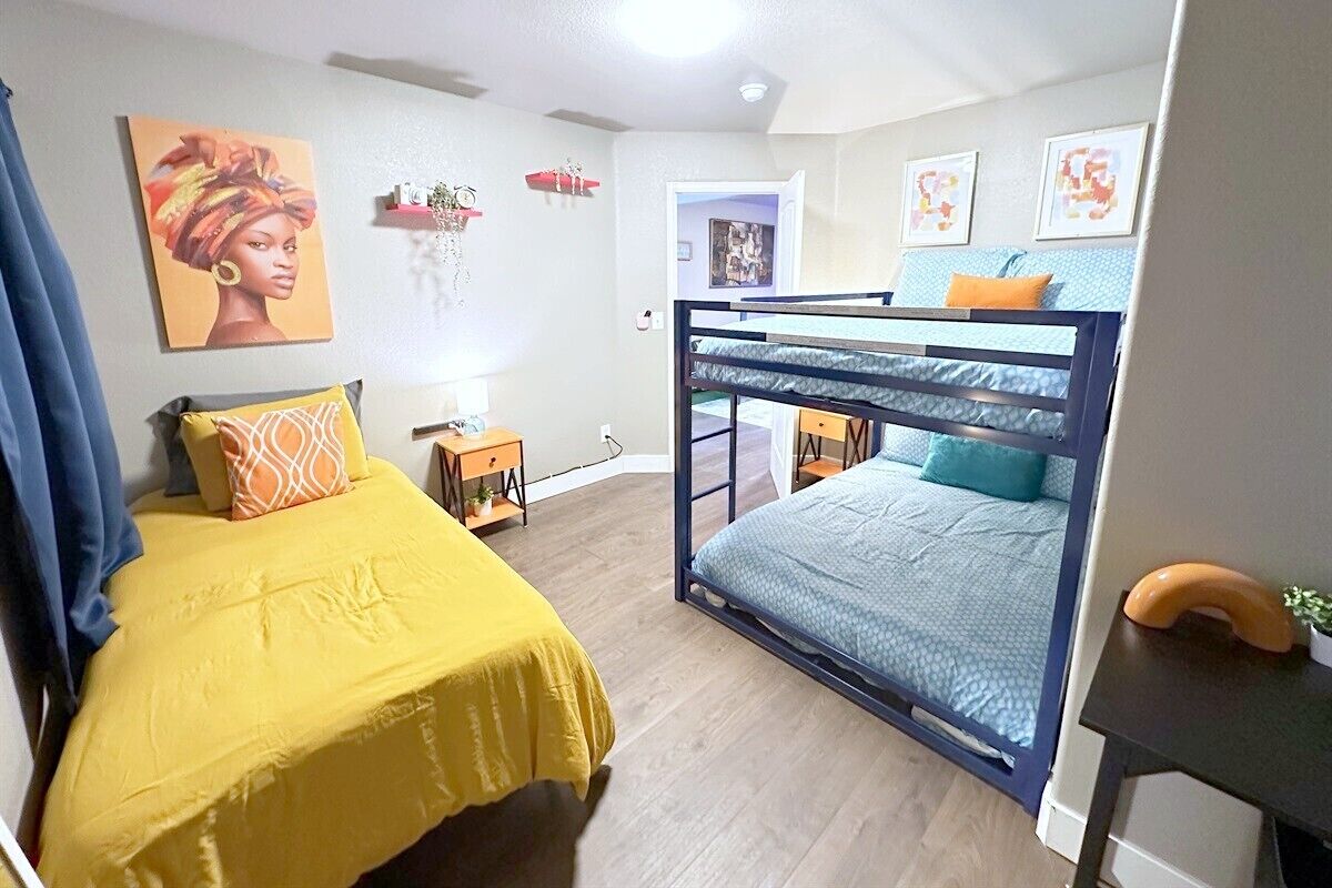3 bedrooms, desk, iron/ironing board, WiFi