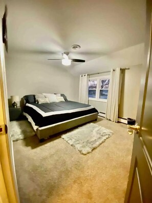 4 quartos, ferros/tábuas de passar roupa, Wi-Fi, roupa de cama