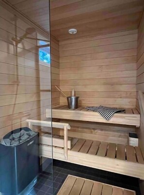 Sauna - Modern semi-detached house near the airport,free parking (Vantaa)