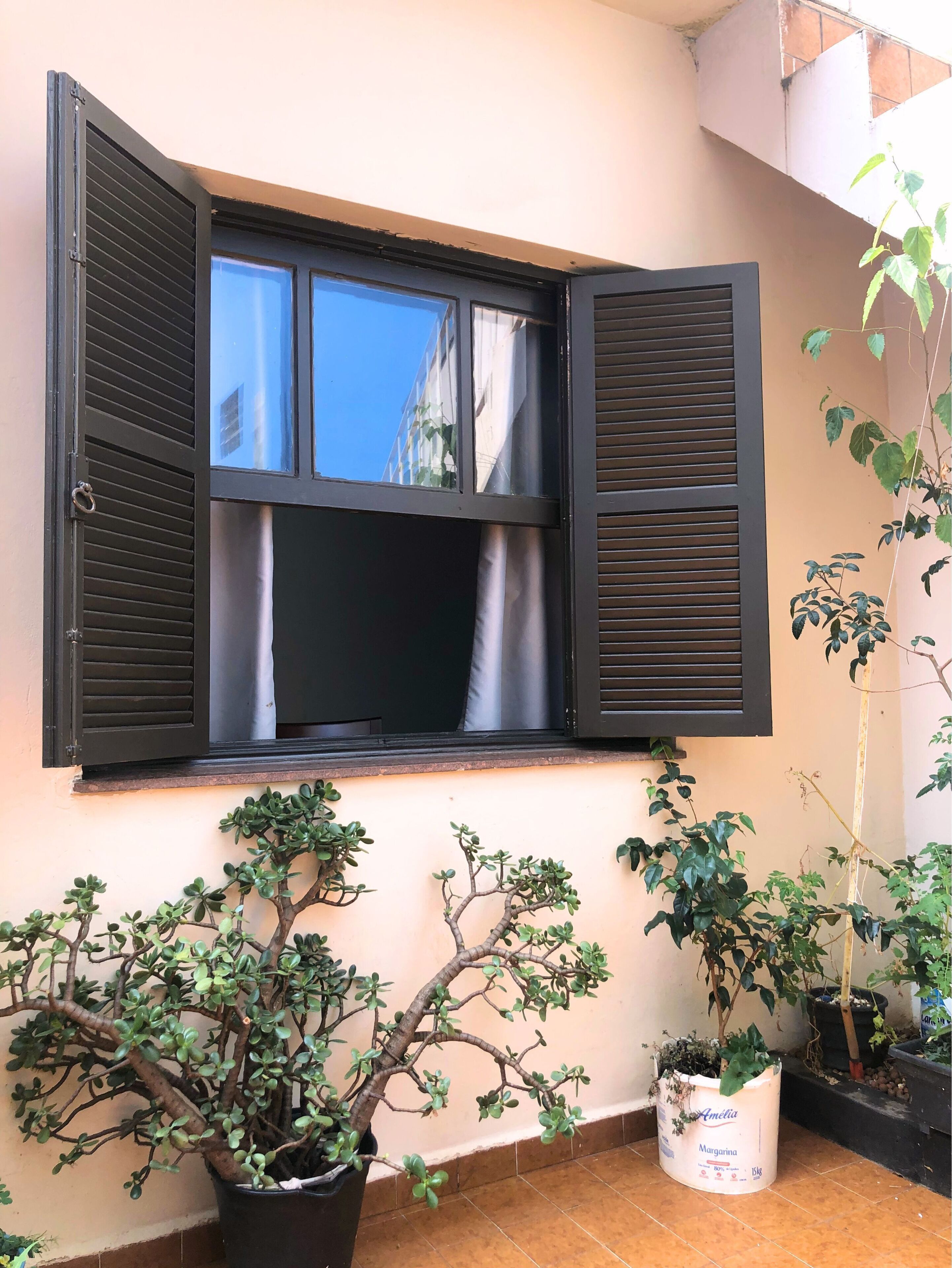 Suíte básica | Quartos à prova de som, Wi-Fi de cortesia