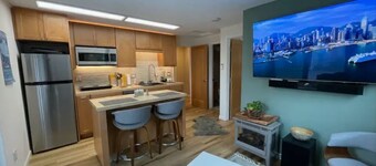 Tranquility Base: 1 BR 1 BA Hood River