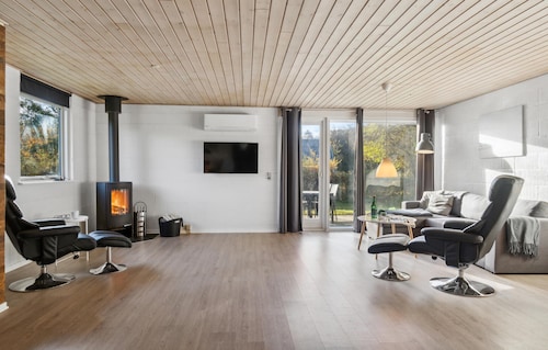 Amazing home in Farsø with WiFi