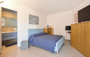 3 habitaciones, cuna de viaje, wifi gratis y ropa de cama 