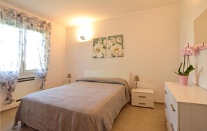 3 soverom, reiseseng for barn, wi-fi (inkludert) og sengetøy