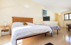 4 habitaciones, cuna de viaje, wifi gratis y ropa de cama 