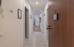 Interior - Awesome apartment in Verona with WiFi (Verona)