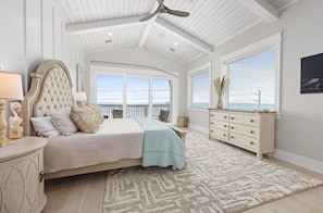 7 habitaciones, tabla de planchar con plancha, cuna de viaje y wifi