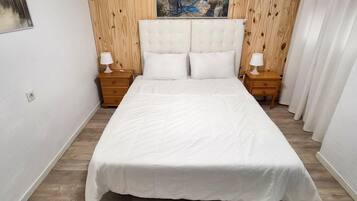 2 slaapkamers, reisbedje, gratis wifi, beddengoed