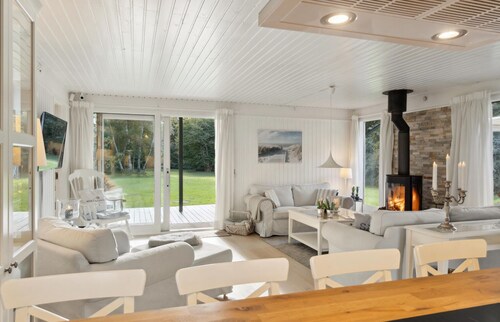 5 bedroom beautiful home in Eskebjerg