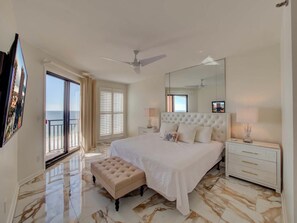 2 bedrooms, iron/ironing board, free WiFi, bed sheets - 🐬Updated Beach Front Condo in OB-Seachase-803W🐬 (Orange Beach)