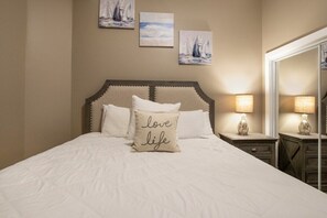 3 chambres, fer et planche à repasser, Wi-Fi gratuit, draps fournis
