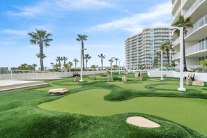 Property grounds - 🌊Resort Style Condo w/ Pool & Marina - Caribe D106🌊 (Orange Beach)