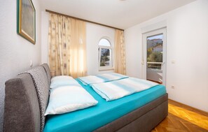 2 habitaciones, wifi gratis y ropa de cama