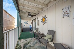 Terrace/patio - 🌊Beachfront Complex with Pool-Large Balcony with Views-Sundial A2🌊 (Gulf Shores)
