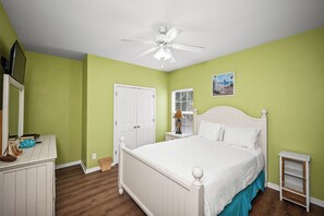 3 soverom, strykejern/-brett, wi-fi (inkludert) og sengetøy