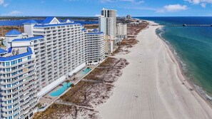 On the beach - Views of beach w/ Two Pools-Lighthouse-918 (Gulf Shores)