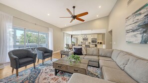 Smart-TV, peis og bordtennis