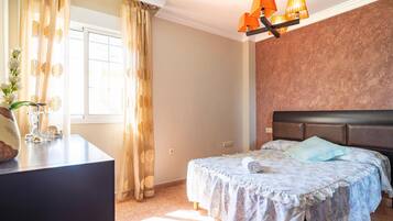 3 slaapkamers, gratis wifi, beddengoed