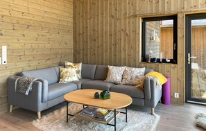 Fireplace - 3 bedroom nice home in Bjorli (Bjorli)