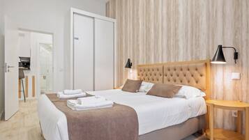 1 habitación, tabla de planchar con plancha, wifi y ropa de cama