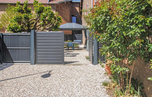 1 bedroom lovely apartment in Trouvans