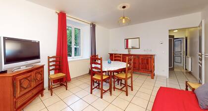 1 bedroom lovely apartment in Trouvans